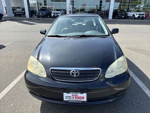 Used 2005 Toyota Corolla CE image 2