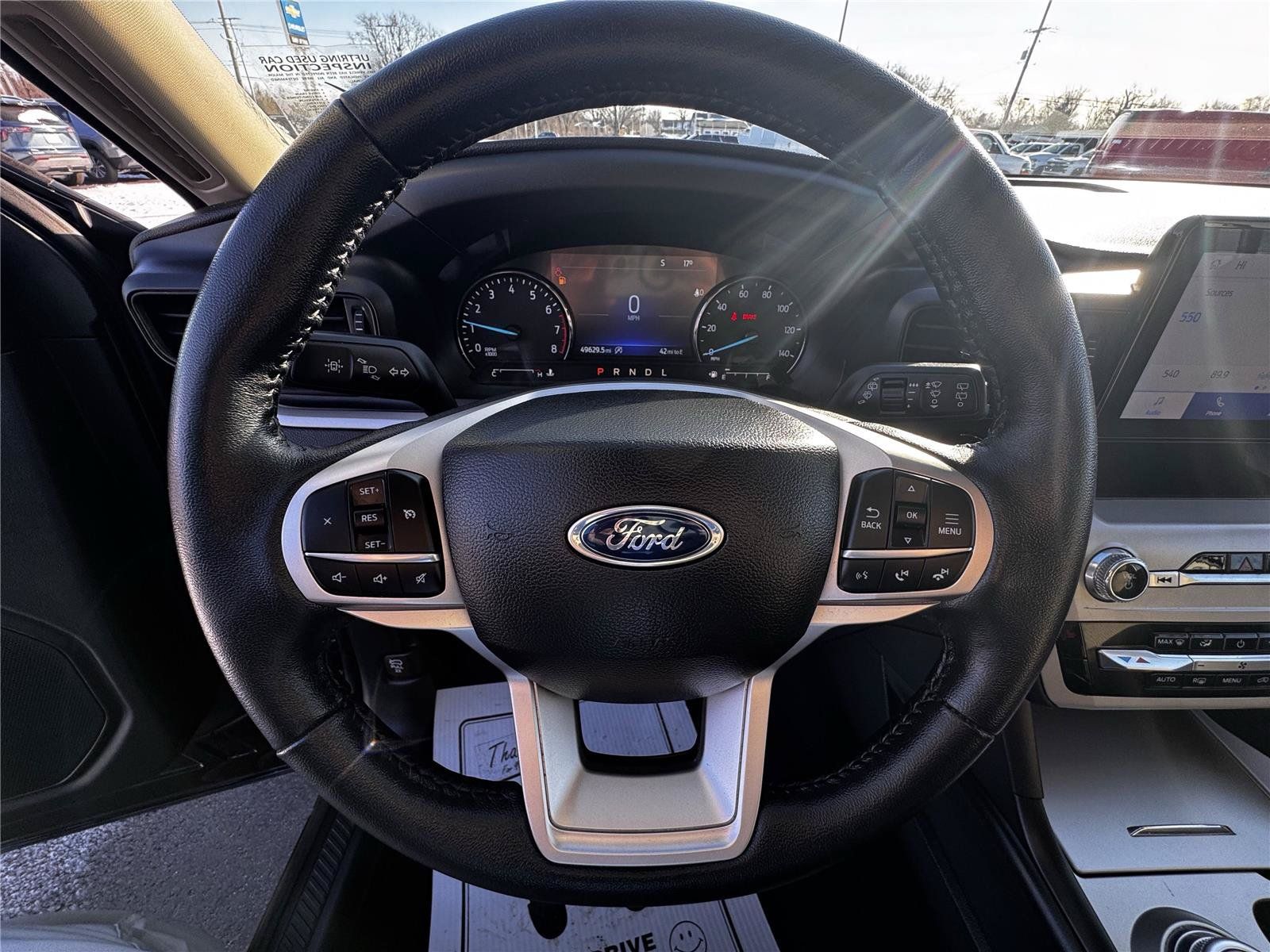 Used 2023 Ford Explorer XLT AWD/4WD image 13