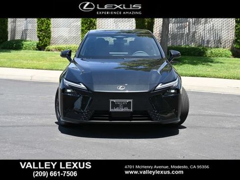 New 2026 Lexus ES 350e FWD image 2