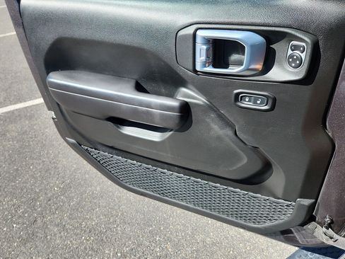 Used 2021 Jeep Wrangler Unlimited Rubicon 4xe w/ Cold Weather Group image 17