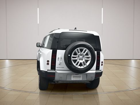 Used 2025 Land Rover Defender 110 S AWD/4WD image 22