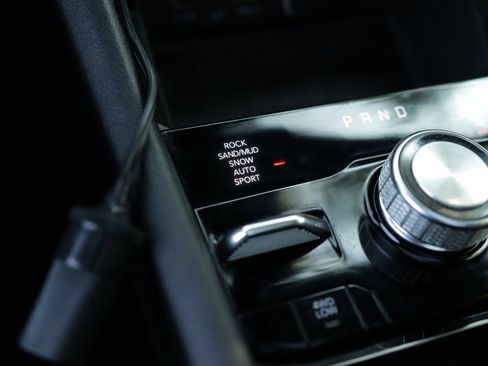 Used 2022 Jeep Grand Cherokee Overland w/ Luxury Tech Group IV image 22