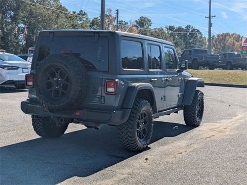 Used 2024 Jeep Wrangler Willys image 9