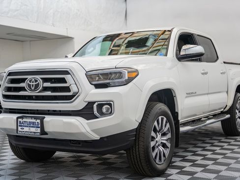 Certified 2023 Toyota Tacoma Limited image 3