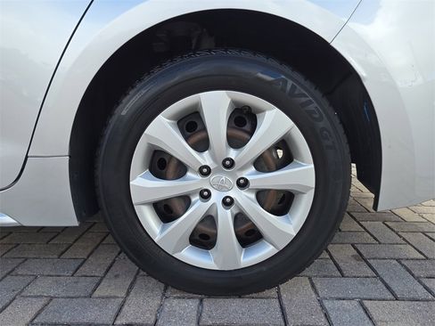 Certified 2022 Toyota Corolla LE image 19
