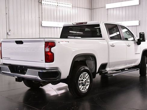 Used 2024 Chevrolet Silverado 2500 LT image 7