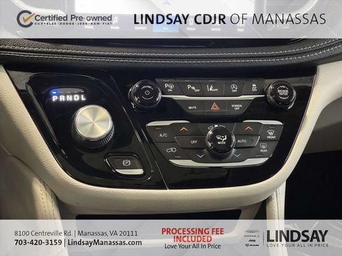 Used 2022 Chrysler Pacifica Limited FWD image 27
