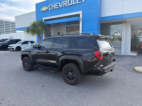 Used 2026 Toyota 4Runner SR5 image 28