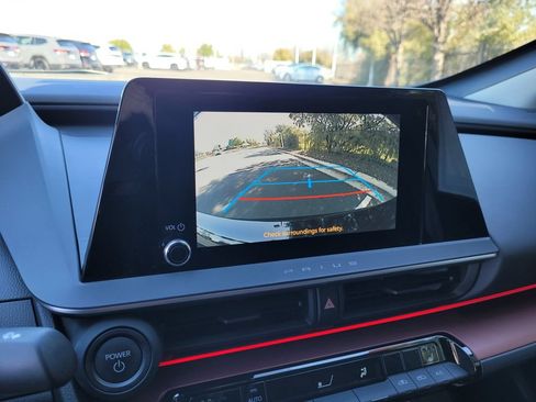 Used 2023 Toyota Prius Prime FWD image 18