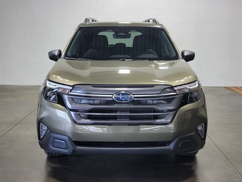 Used 2026 Subaru Forester Premium AWD/4WD image 3