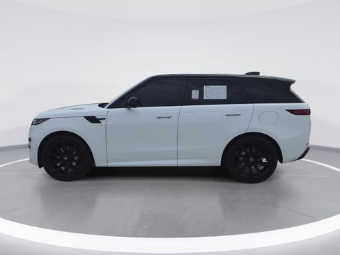 Used 2025 Land Rover Range Rover Sport Dynamic SE AWD/4WD image 6