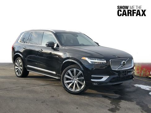 Used 2023 Volvo XC90 B6 Plus image 1