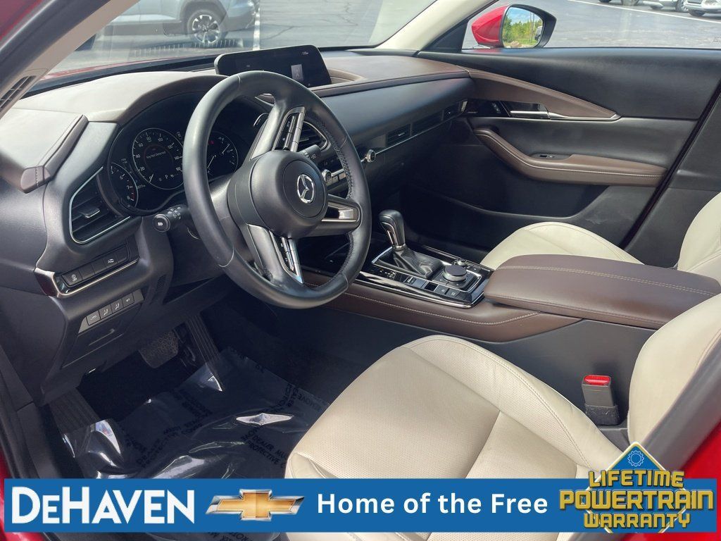 Used 2021 MAZDA CX-30 AWD 2.5 S w/ Premium Package image 11