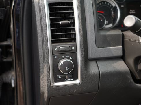Used 2017 RAM 1500 Big Horn AWD/4WD image 16