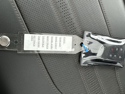 Used 2025 Chevrolet Suburban High Country w/ Sun And Tow Package image 57