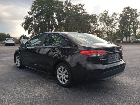 Used 2023 Toyota Corolla LE image 6