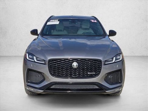 Used 2024 Jaguar F-PACE R-Dynamic S image 8