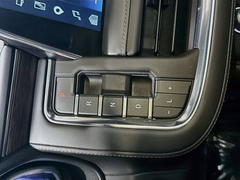 Used 2023 Chevrolet Tahoe High Country w/ LPO, Illumination Package AWD/4WD image 20