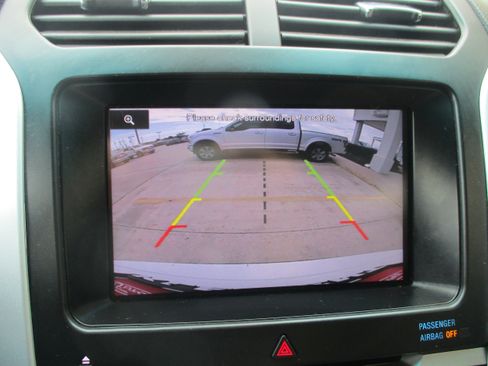 Used 2014 Ford Explorer Limited w/ Equipment Group 301A FWD image 17