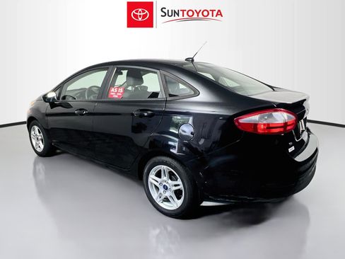 Used 2018 Ford Fiesta SE FWD image 6