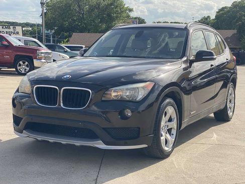 Used 2015 BMW X1 sDrive28i RWD image 2