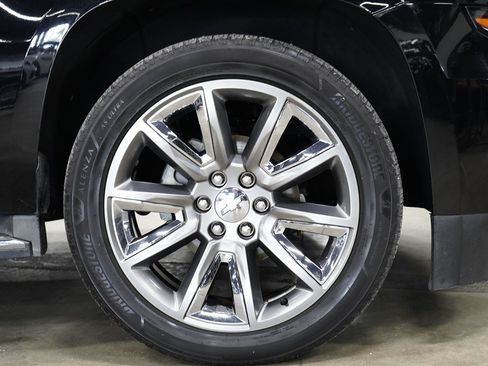 Used 2016 Chevrolet Suburban LTZ AWD/4WD image 40