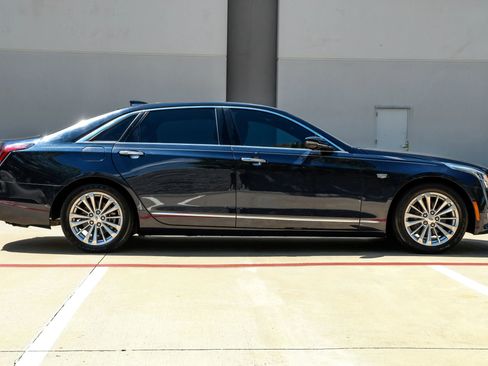 Used 2017 Cadillac CT6 Luxury image 12