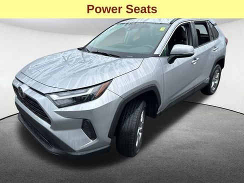 Certified 2025 Toyota RAV4 XLE AWD/4WD image 6