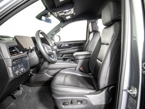 Used 2025 Chevrolet Tahoe LT AWD/4WD image 9