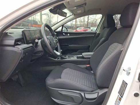 Used 2025 Kia K5 LXS image 13