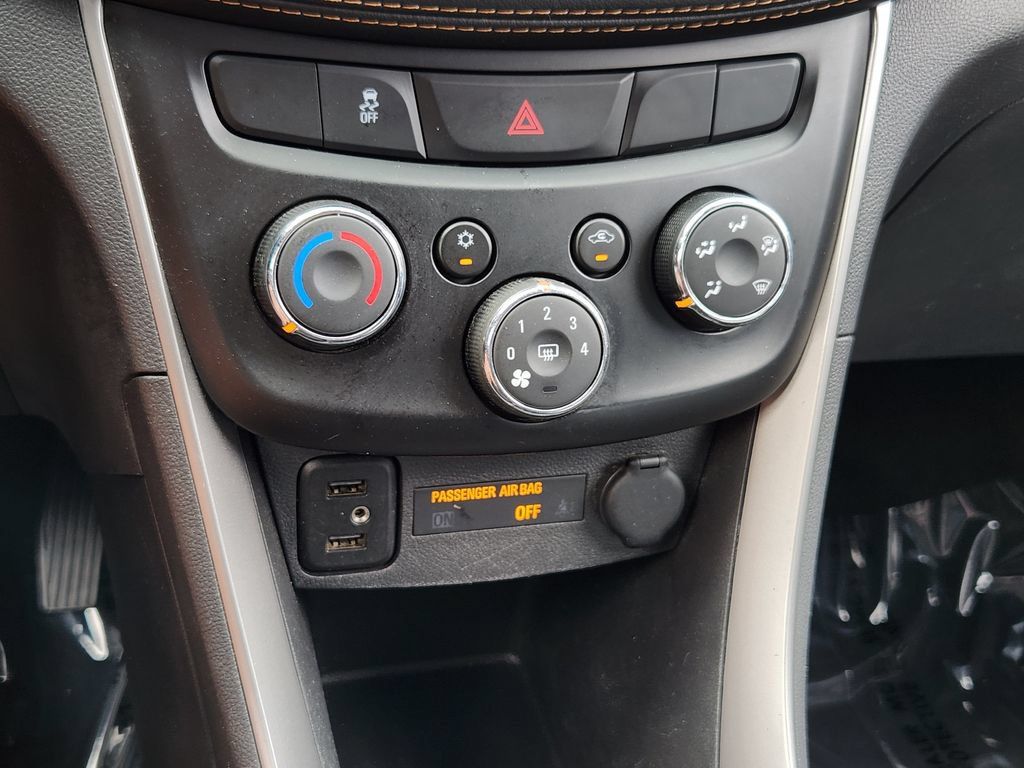 Used 2021 Chevrolet Trax LS w/ Tint and Cruise Package FWD image 10