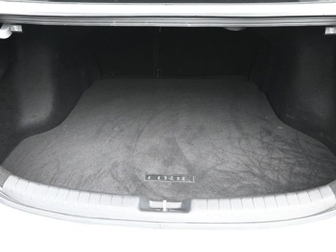 Used 2022 Kia Forte GT-Line w/ GT-Line Premium Package image 13