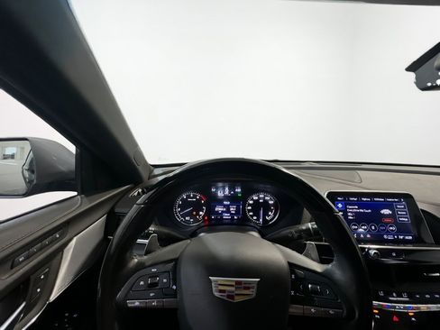 Used 2023 Cadillac CT4 Sport RWD image 7