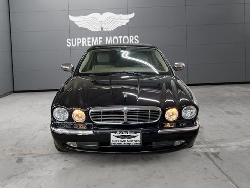 Used 2005 Jaguar XJ8 RWD image 8