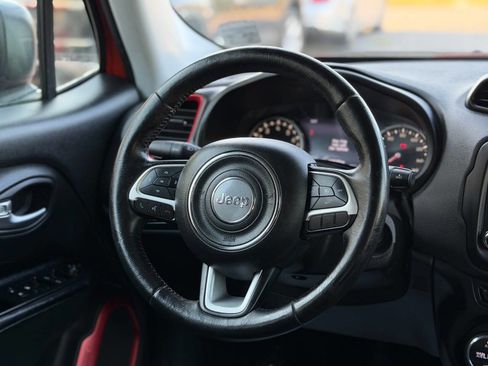 Used 2015 Jeep Renegade Trailhawk w/ Popular Equipment Group AWD/4WD image 15