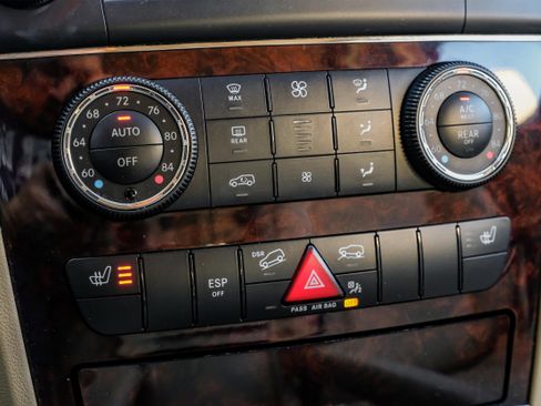 Used 2011 Mercedes-Benz ML 350 BlueTEC 4MATIC image 27