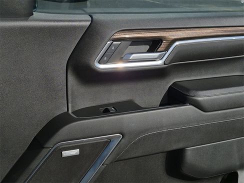 Used 2023 Chevrolet Silverado 1500 RST w/ Texas Edition Plus image 14