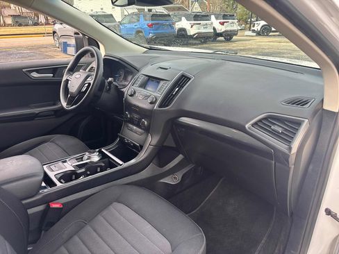 Used 2019 Ford Edge SE w/ SE Fleet Driver's Package image 30