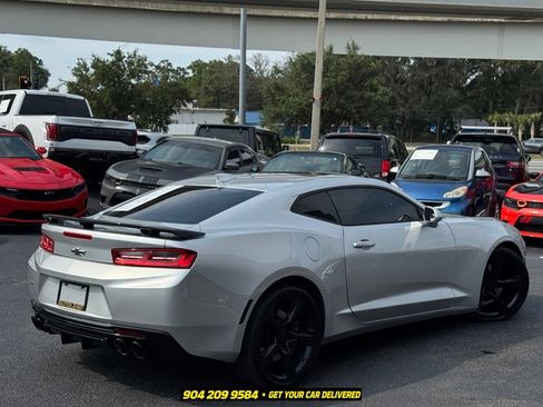 Used 2018 Chevrolet Camaro SS RWD image 7