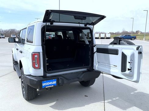 New 2026 Ford Bronco Outer Banks AWD/4WD image 13