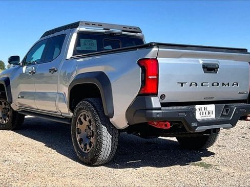 Used 2025 Toyota Tacoma 4x4 Double Cab Hybrid image 4