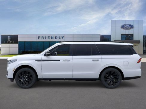 New 2026 Lincoln Navigator L Reserve w/ Jet Appearance Package image 3