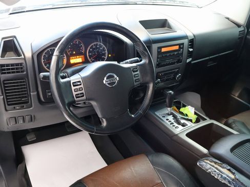 Used 2010 Nissan Titan SE w/ SE Value Truck Pkg image 20