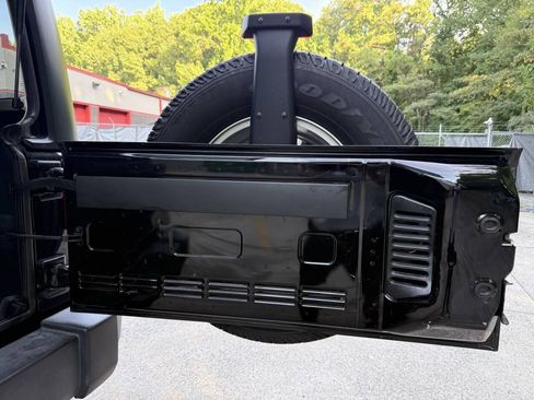Used 2017 Jeep Wrangler Unlimited Sport w/ Quick Order Package 23S AWD/4WD image 24