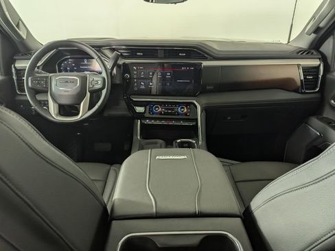 Used 2025 GMC Sierra 2500 Denali w/ Technology Package AWD/4WD image 21