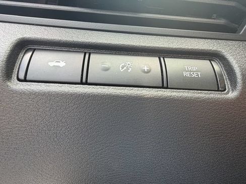 Used 2025 Nissan Altima 2.5 SV FWD image 20