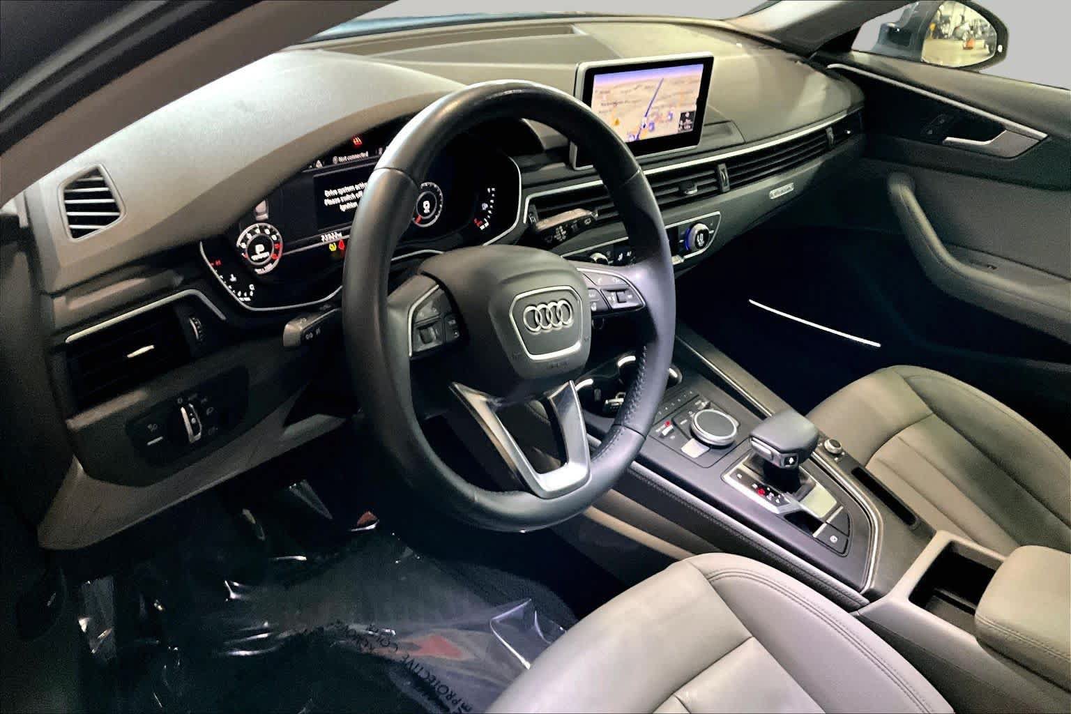 Used 2019 Audi A4 2.0T allroad Premium Plus w/ Premium Plus Package AWD/4WD image 18