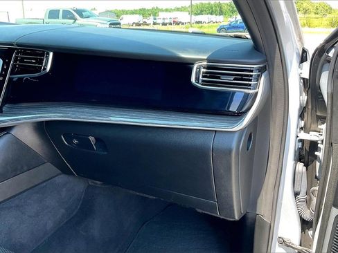 Used 2022 Jeep Wagoneer Series II image 23