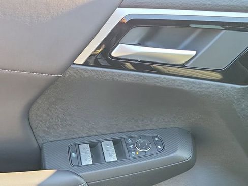 New 2026 Mitsubishi Outlander SE image 22