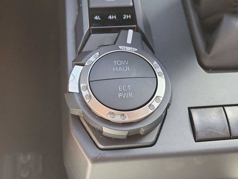 Certified 2024 Toyota Tacoma SR5 AWD/4WD image 26